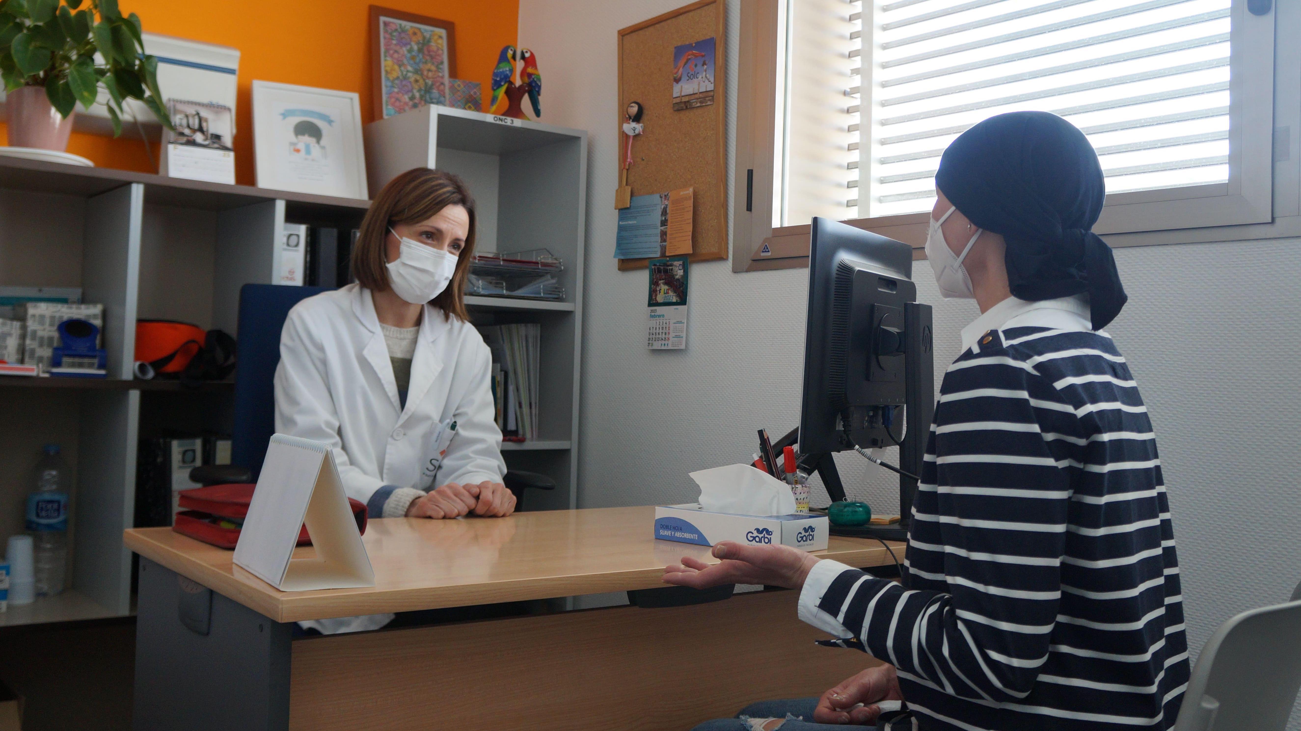 Intervención psico-oncológica a pacientes y familiares de cáncer en Hospital de Día