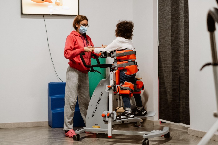 Programa de becas para terapias para niñas con Síndrome de Rett