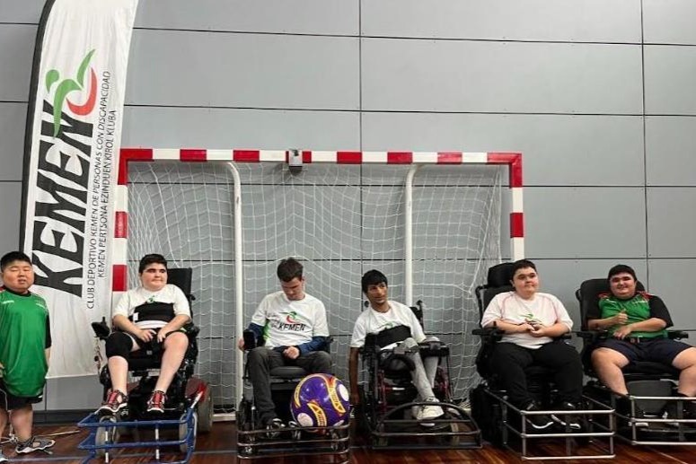 Programa de actividad deportiva para pacientes con grandes discapacidades